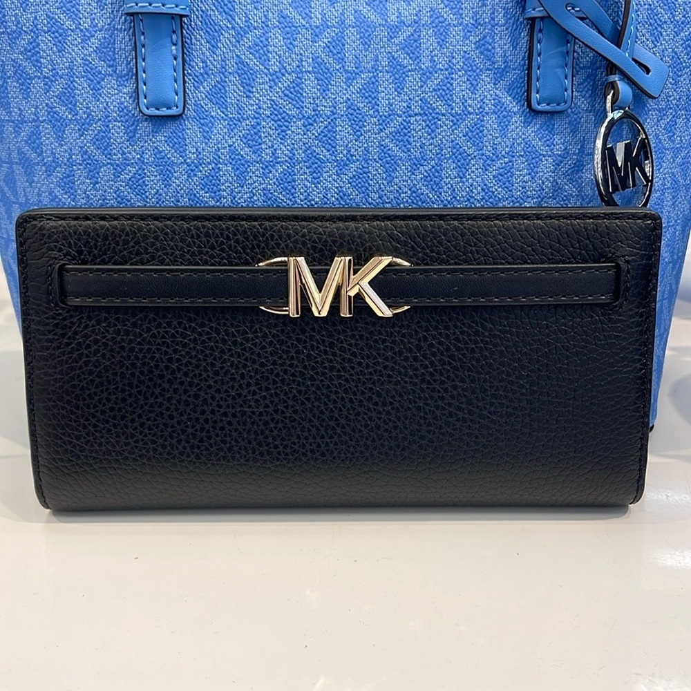 Michael Kors Reed Large Bifold Pebbled Leather Snap Wallet Card Case
Black
NWT - Picture 16 of 16